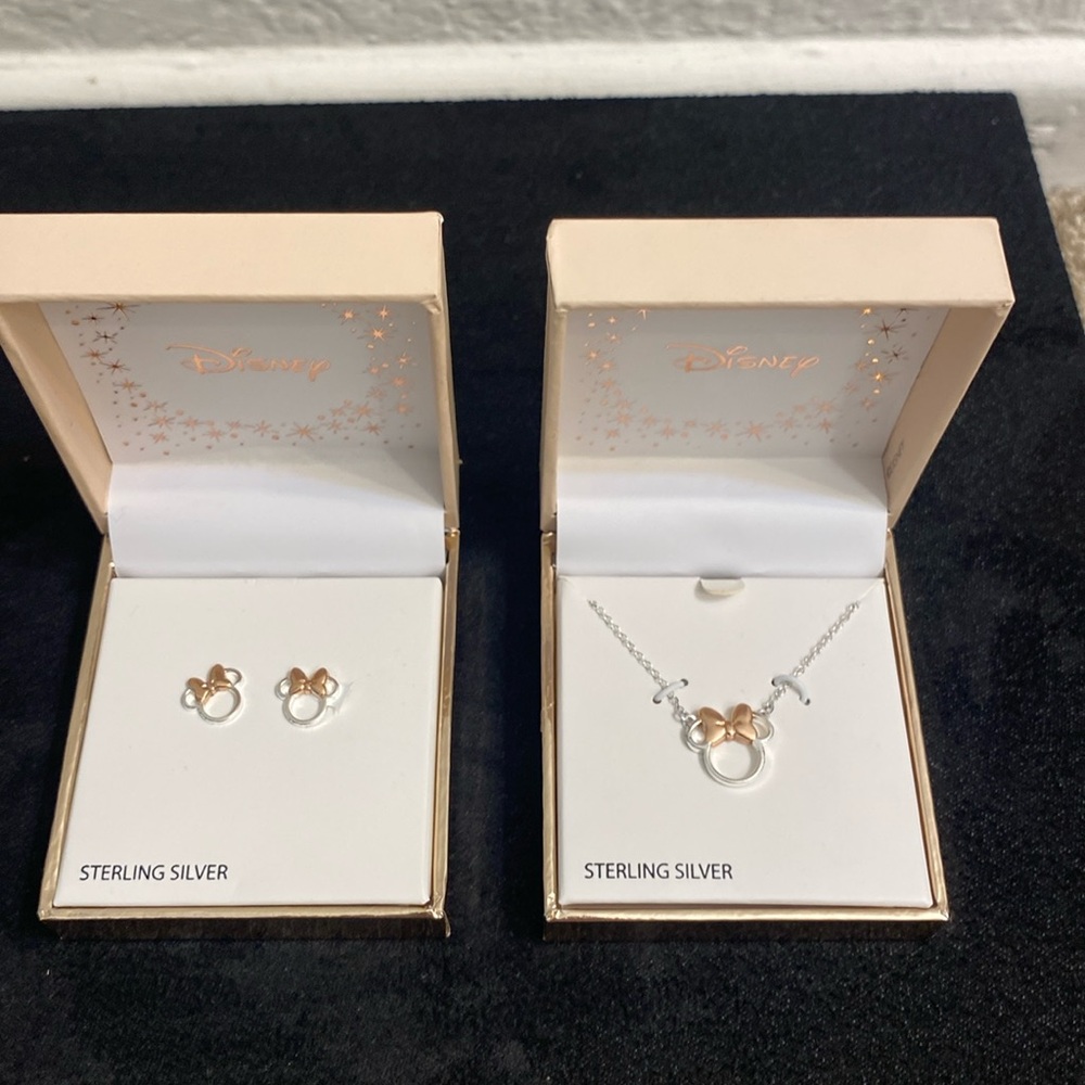 🎄🎁 DISNEY STERLING SILVER & ROSE GOLD MINI MOUSE NECKLACE & EARRINGS - Picture 1 of 6